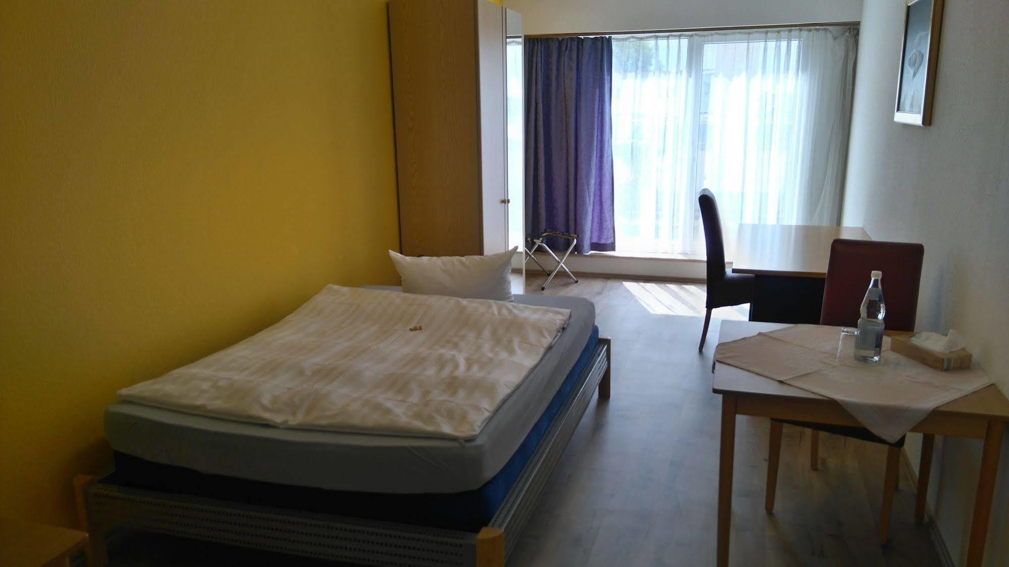 Hotel Arheilger Hof Darmstadt Buitenkant foto